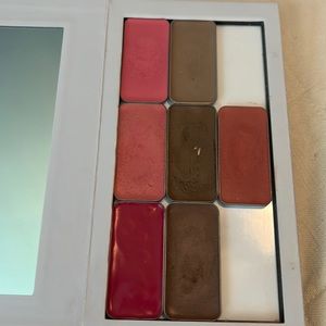Seint makeup and palette